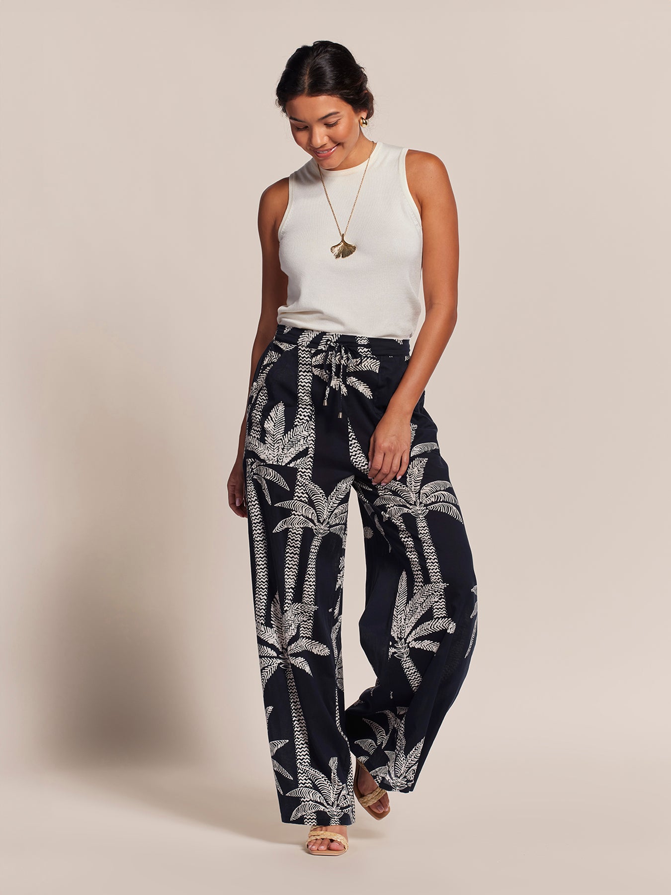 Palm Lined Evelyn Pant