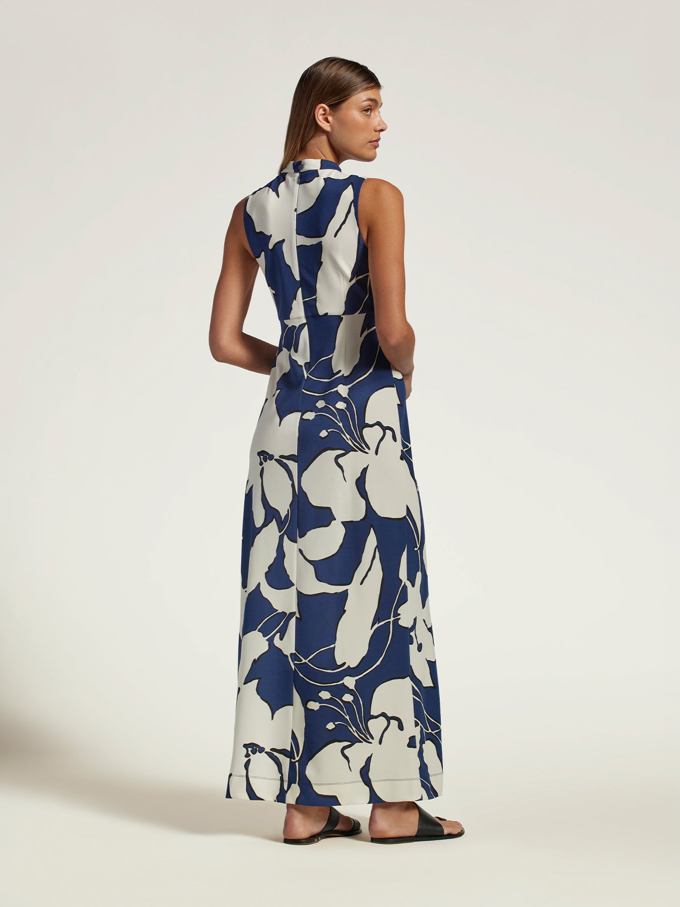 {{Blue and white floral-print Retro Bloom Zola dress, back view}}.